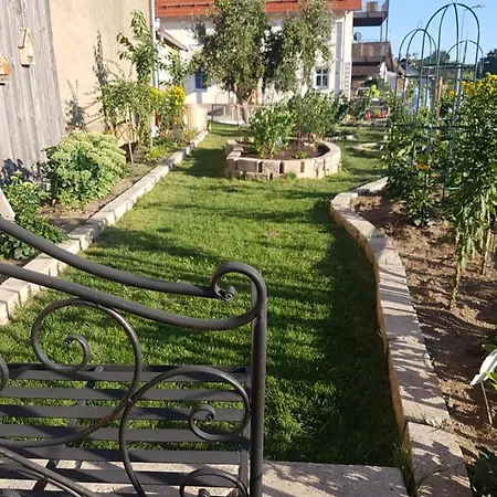 Nuibauers-hof Apartman *